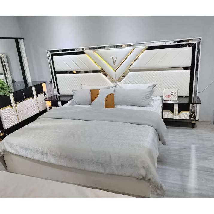 Ensemble de Chambre à Coucher King Size Luxe - 5 Pièces Rembourrées avec LED - Astra Dakar Sénégal